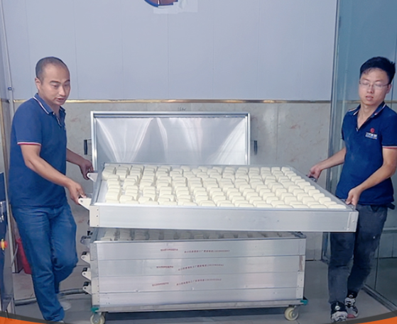 饅頭想實現流水線作業，該選什么樣的饅頭機？